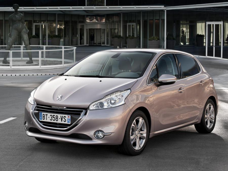 Peugeot 208 5-Door '2012